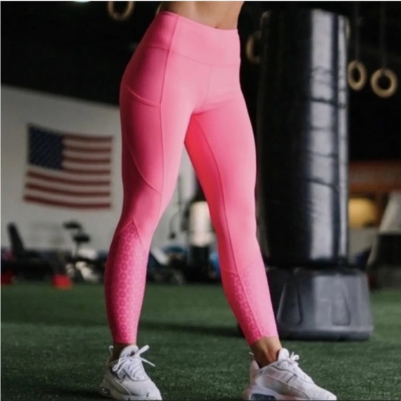 ZYIA Pants - Zyia Neon Pink Flower Power Luxe Leggings 7/8 with Pockets Size 6-8 Item 023